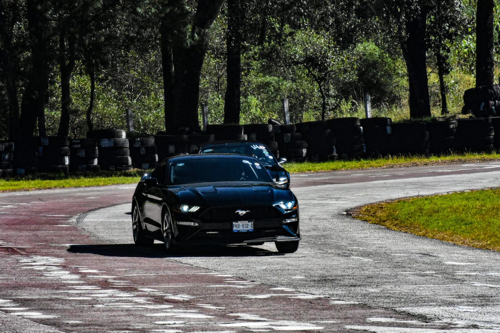 Autódromo 15 — Autódromo · 2023–2024. Fotografía de José Alejandro Armenta, artista del auto y la vida cotidiana en Tlaxcala.